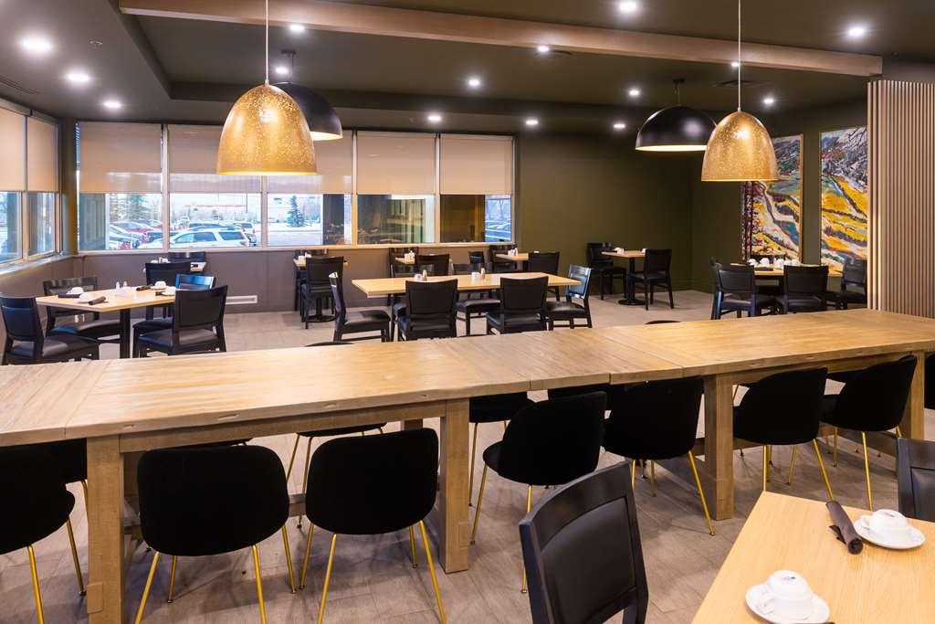Doubletree By Hilton Calgary North Hotel Restaurant photo