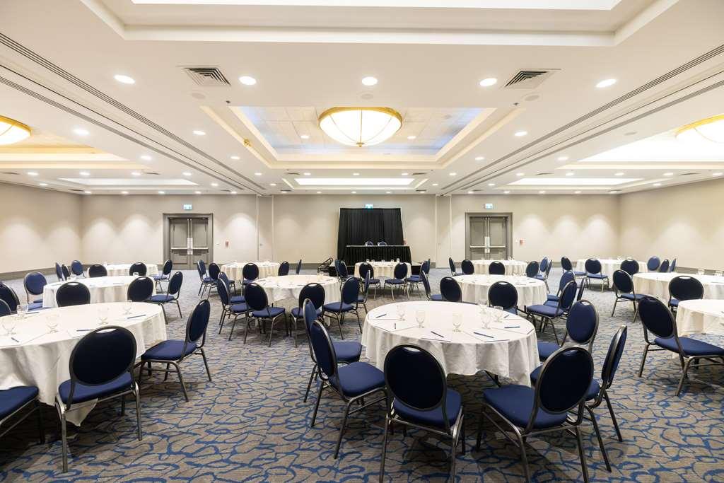 Doubletree By Hilton Calgary North Hotel Facilities photo